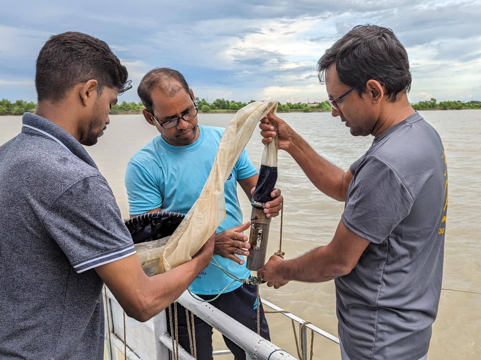 Phytoplankton bloom monitoring program